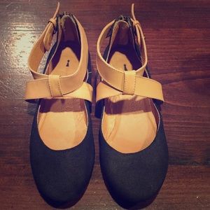 Schuler & Sons Philadelphia black flats
